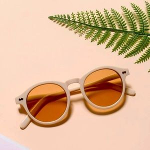 NWOT Sheek Af Rose & Cream Sunglasses